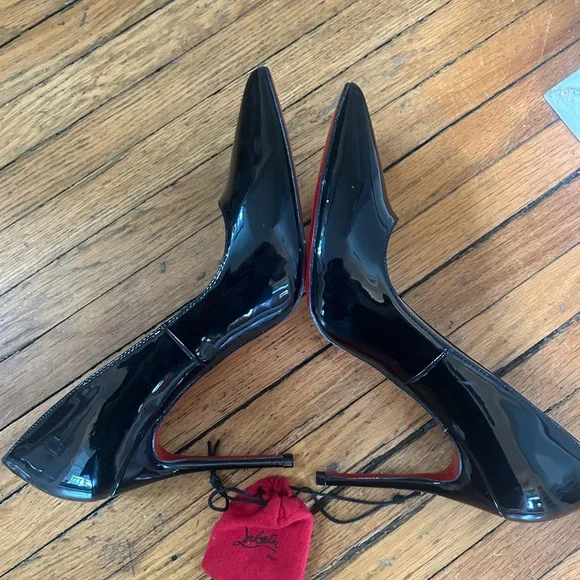 Red bottom heels - Picture 3 of 8